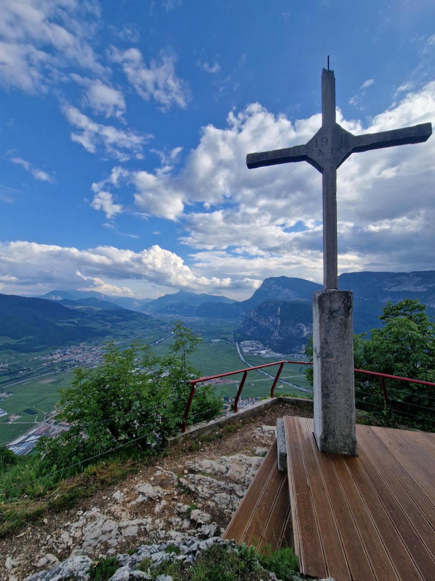 Hotel Garni La Vigna - Adult Friendly San Michele allʼAdige المظهر الخارجي الصورة